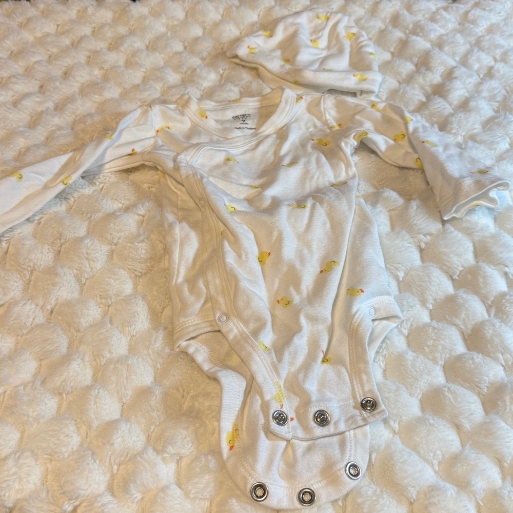 Carter's White Onesie with Yellow Duck Pattern and Hat